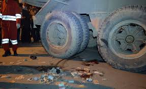 یک کشته در برخورد کامیون با موتورسیکلت