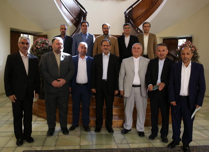 باید از ظرفیت اقوام مختلف در مدیریت ها استفاده شود