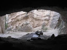 جلوههای زیبای طبیعت در قلب کوههای لارستان جلوههای زیبای طبیعت در قلب کوههای لارستان