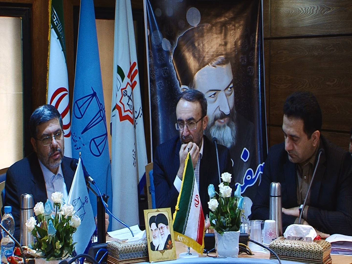 شهید بهشتی چهر ای ملی و بین المللی