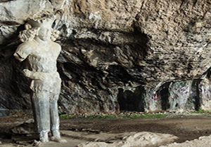 مرمت مسیر دسترسی به غار و مجسمه شاهپور در کازرون