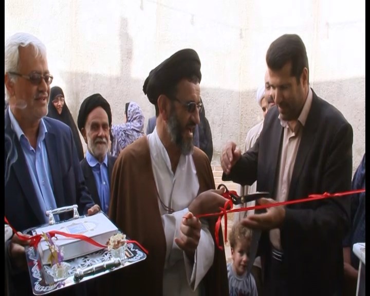 بازسازی بقعه پیر خانه زاد در خور و بیابانک