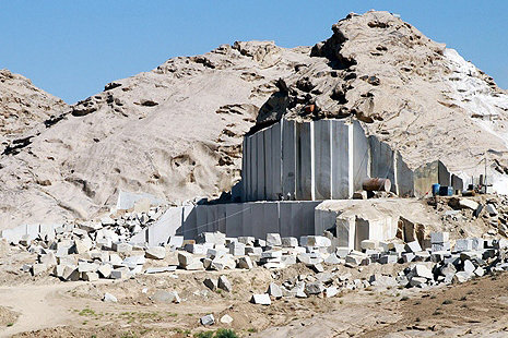 درخشش سنگ هایی که با خام فروشی بی فروغ شدند