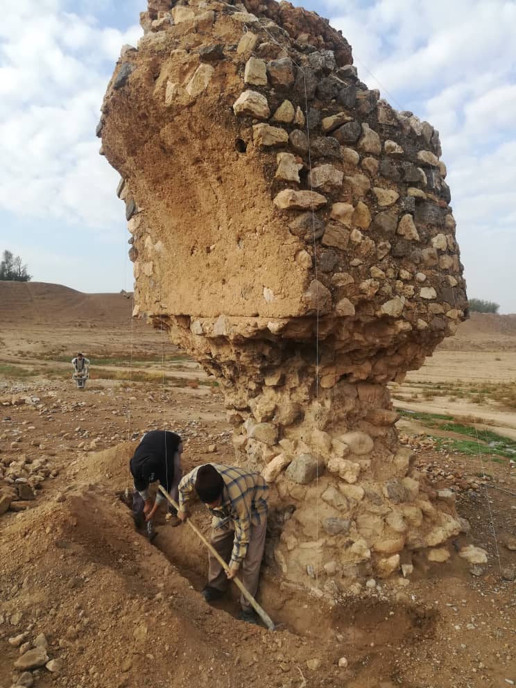 مرمت پایه ستون آبراه شهر تاریخی دارابگرد