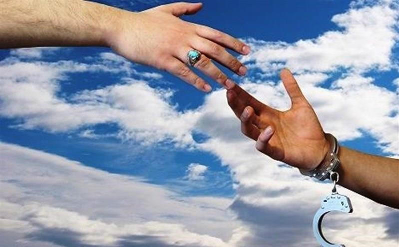 کمک ۲۵ میلیارد ریالی مجمع خیرین سلامت استان به کادر درمانی