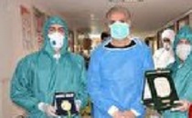 تجلیل از قهرمان ملی پارالمپیک و حامی مدافعان سلامت