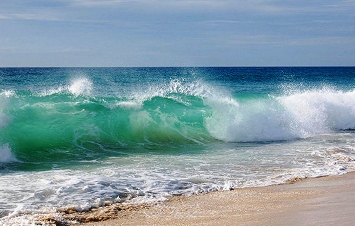 افزایش ارتفاع موج در دریای عمان