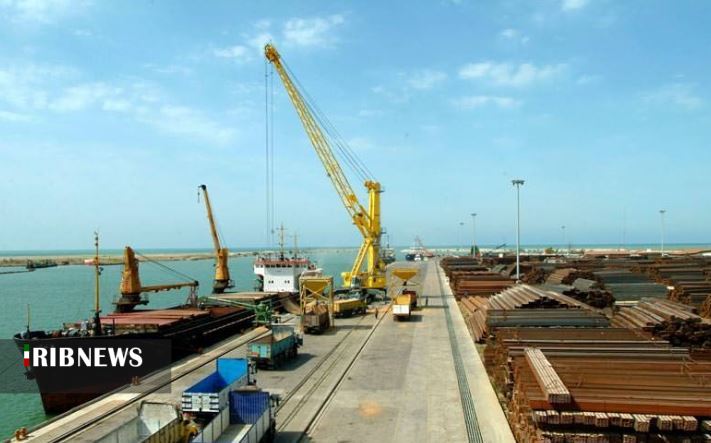 پهلوگیری نخستین کشتی حامل مواد سوختی در بندر امیر آباد