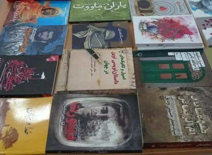 ‭‭‭۷۰۰‬‬‬ جلد کتاب به کتابخانه کانون پرورش فکری جزیره ابوموسی اهدا شد