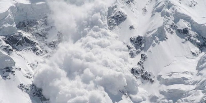 ادامه عملیات نجات کوهنوردان در اشنویه ادامه عملیات نجات کوهنوردان در اشنویه