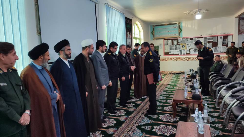 آیین تکریم و معارفه فرمانده انتظامی شهرستان لنده