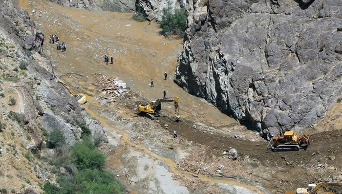 ۱۱ روز قطعی آب در کلاک پایین کرج