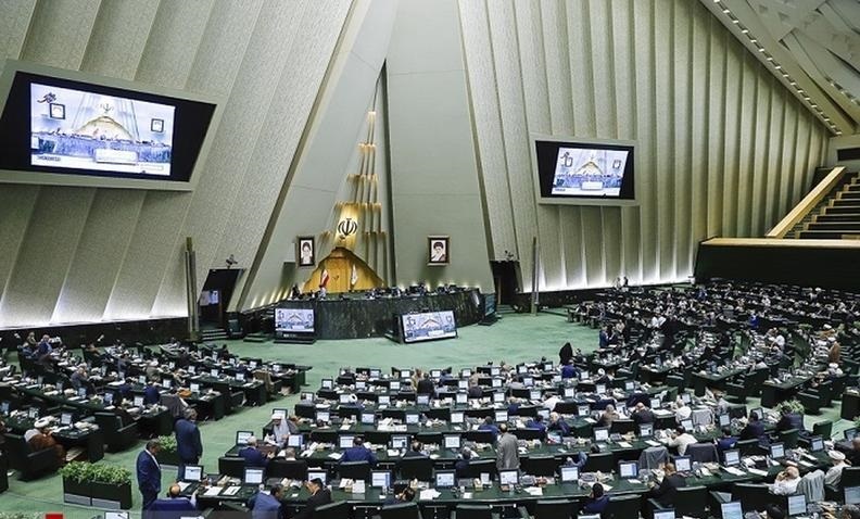 دریافت هرگونه هدایا از سوی شهرداران ممنوع می‌شود