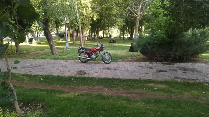 از ورود موتورسواران به پارکهای سطح شهر اصفهان جلوگیری شود از ورود موتورسواران به پارکهای سطح شهر اصفهان جلوگیری شود