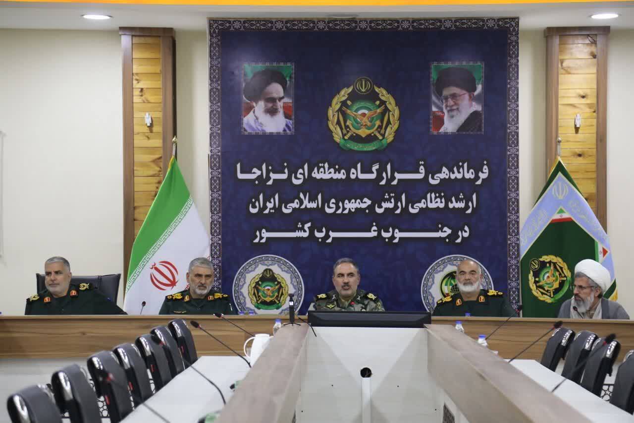 فرمانده سپاه ولیعصر (عج) خوزستان: ارتش و سپاه ید واحد هستند فرمانده سپاه ولیعصر (عج) خوزستان: ارتش و سپاه ید واحد هستند