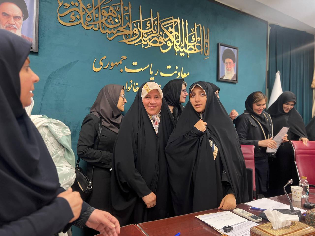 تحقق وعده بکارگیری نیرو‌های جوان و بانوان در اداره‌های خوزستان