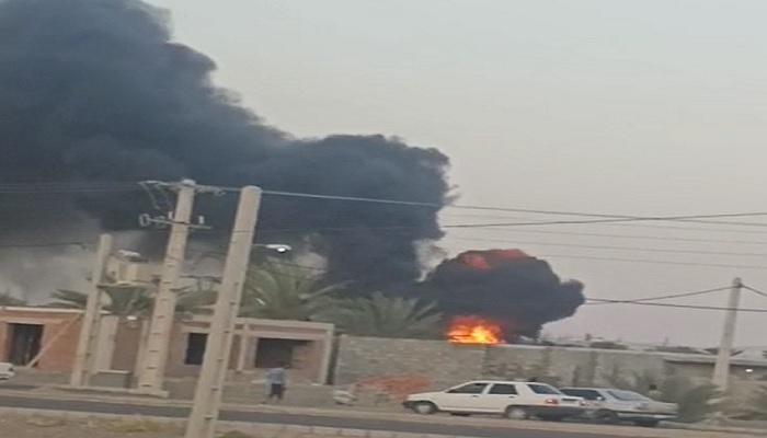 آتش سوزی بشکههای نگهداری سوخت در روستای فاریاب رودان آتش سوزی بشکههای نگهداری سوخت در روستای فاریاب رودان