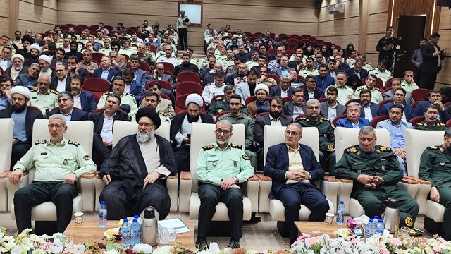 برگزاری مراسم تودیع و معارفه فرمانده انتظامی کهگیلویه و بویراحمد برگزاری مراسم تودیع و معارفه فرمانده انتظامی کهگیلویه و بویراحمد