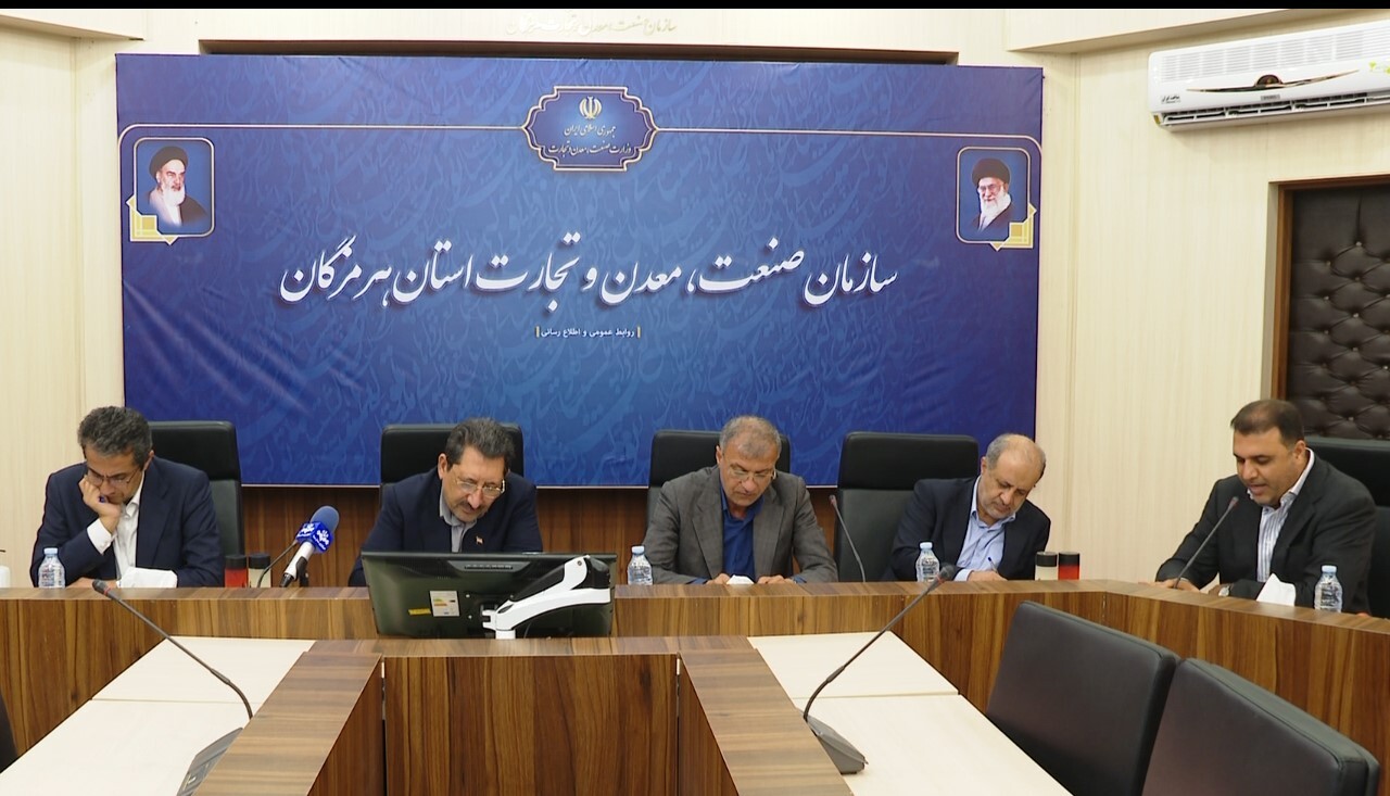 وزیر صمت؛ هرمزگان در تولید و اشتغال بی رقیب است