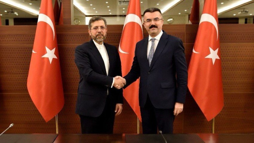 خطیبزاده با دبیر شورای امنیت ملی ترکیه دیدار کرد خطیبزاده با دبیر شورای امنیت ملی ترکیه دیدار کرد