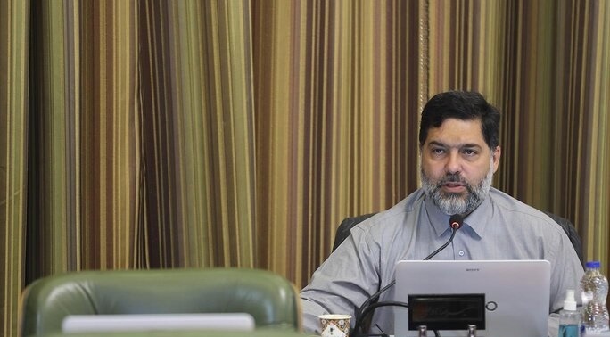 چمران: شهرداری می تواند از  اتباع مجاز استفاده کند