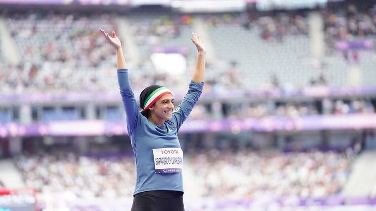 نایب قهرمانی هاجر صفرزاده در رقابت های جهانی دو ومیدانی نایب قهرمانی هاجر صفرزاده در رقابت های جهانی دو ومیدانی