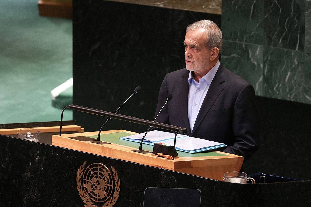 ایران همواره در برابر تندباد‌های تاریخ استوار ایستاده است