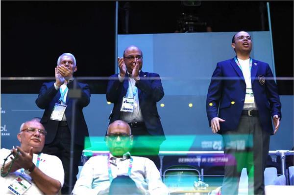 حضور مسئولان ورزشی کشورمان در محل مسابقات ووشو حضور مسئولان ورزشی کشورمان در محل مسابقات ووشو