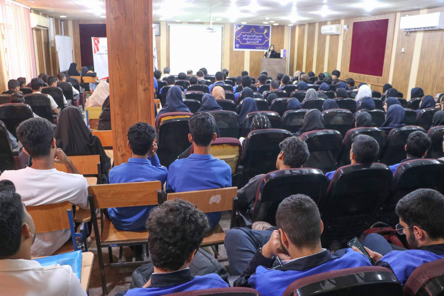 برگزاری ششمین رویداد کارآفرینی کمیته امداد در هرمزگان برگزاری ششمین رویداد کارآفرینی کمیته امداد در هرمزگان