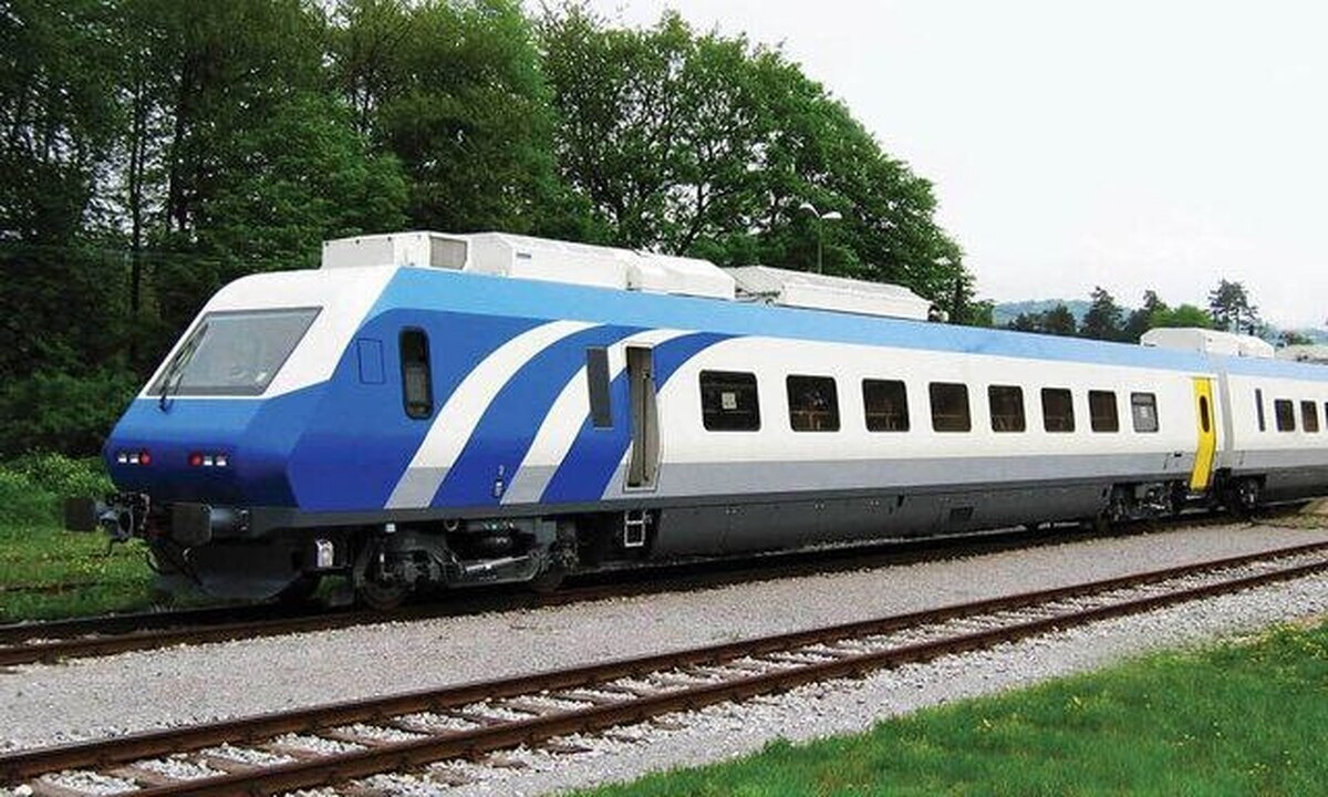 آغاز پیشفروش بلیت قطارهای مسافری آذرماه آغاز پیشفروش بلیت قطارهای مسافری آذرماه