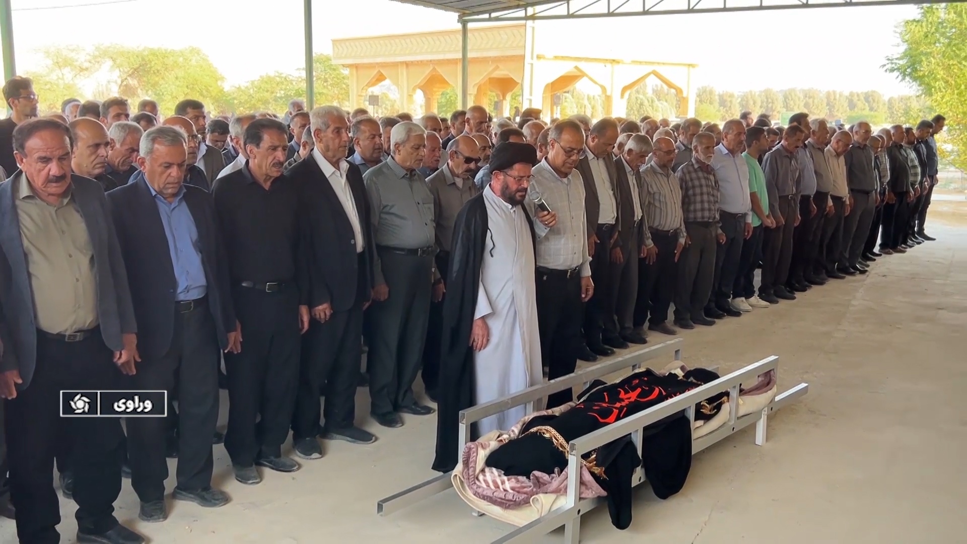 تشییع پدر شهید سلیمان مهربان در روستای چاه شرف وراوی