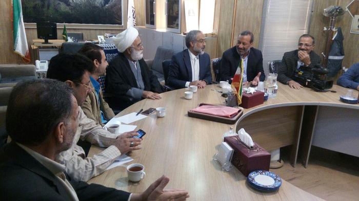 نشست امروز خبرنگاران شهرستان تفت با مسئولان این شهرستان به اتفاق مدیر کل صدا و سیمای یزد 